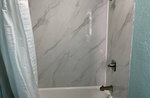 Lake City Hotel | Regal Inn