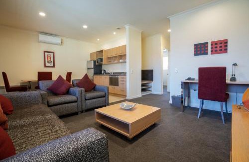 Rotorua Resort | Regal Palms Resort