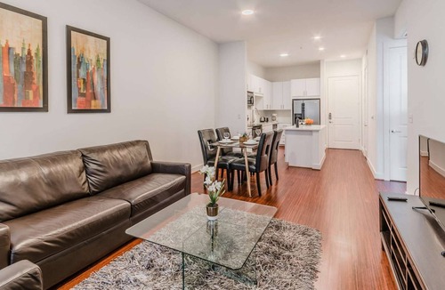 Cityplace Apartment | Regal Stays 1 Bedroom/1 Bathroom at West Village