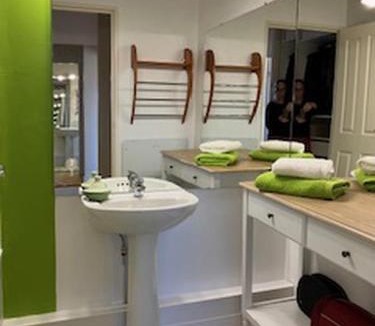 Saint-Paul-de-Fenouillet Apartment | Regard du planteur d'arbres