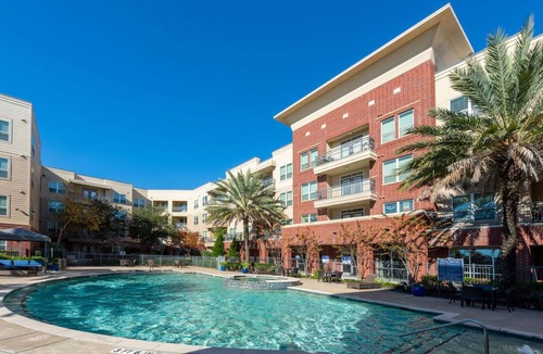 South Main Apartment | Regards At Med Center 162 I Comfy 2 Bed 2 Bath