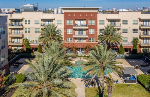 South Main Apartment | Regards At Med Center 163 I Comfy 2 Bed 2 Bath