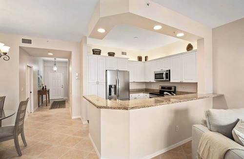 Vanderbilt Beach Condo | Regatta - William Raveis Rentals