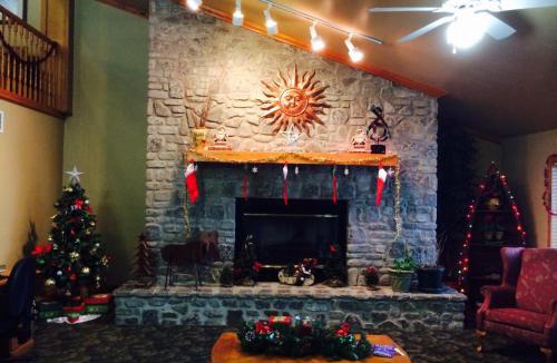Stilwell Hotel | Regency Inn and Suites