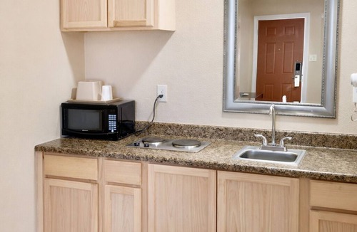 Hondo Hotel | Regency Inn Hondo