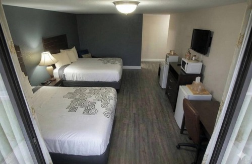 North Shore Hotel | Regency Inn & Suites Houston East I 10
