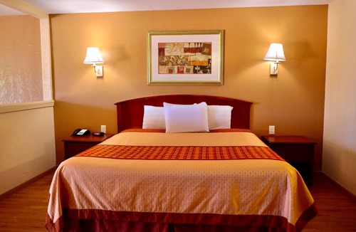 Gladewater Hotel | Regency Inn & Suites