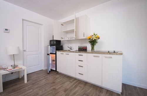 Indian Beach Sapphire Shores Hotel | Regency Inn & Suites