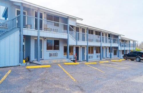 Three Rivers Hotel | Regency Inn Three Rivers I-37