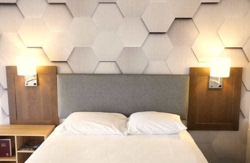Eddyville Hotel | Regency Inn