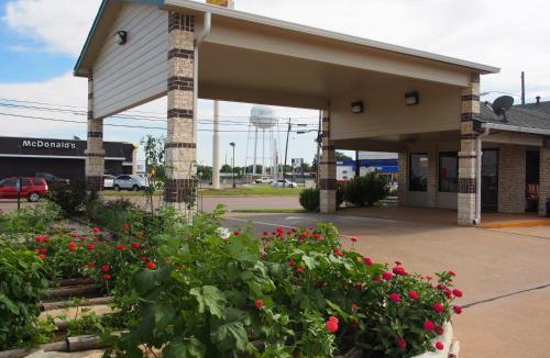 Gatesville Hotel | Regency Inn