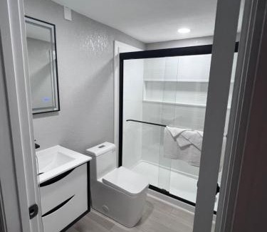 Perry Hotel | Regency Inn