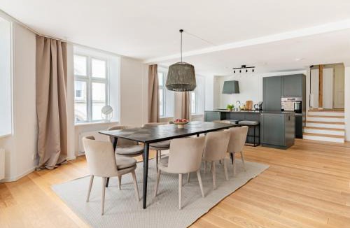 Copenhagen City Centre Apartment | Regent 3 - Popular 3-Bdr Apt with Balcony in Centre