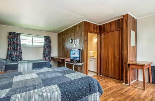 Saint John Hotel | Regent Motel