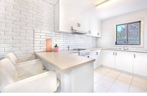 Moama Apartment | Regent Retreat - large group bookings, pool