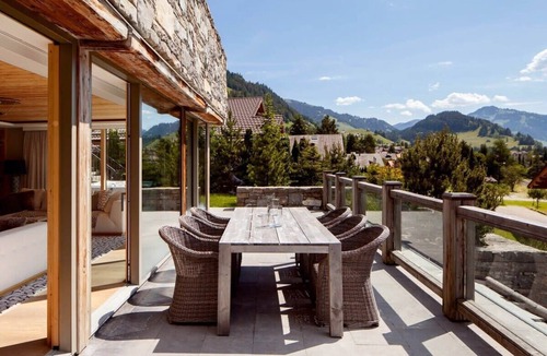 Rougemont Ski Chalet | Regent Retreat Summar