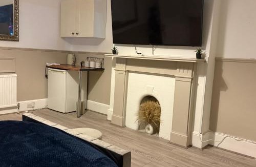 Finchley Church End House | Regents park Road