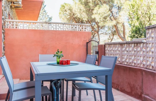 Banyuls-sur-Mer Apartment | Regina's Banyuls - Apartment with pool, 2 terraces and private parking