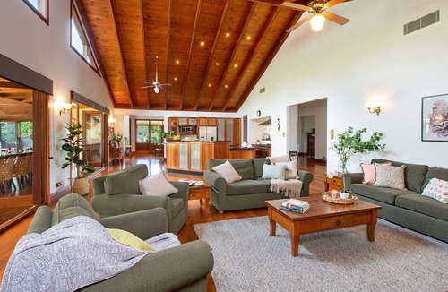 Worrigee House | Reign Manor and Coach House