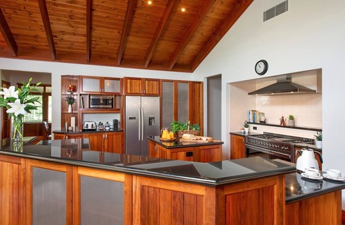 Worrigee House | Reign Manor and Coach House