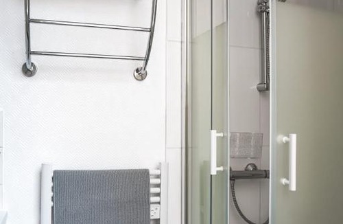 Barbatre Apartment | Reims : Aux Biscuits Roses