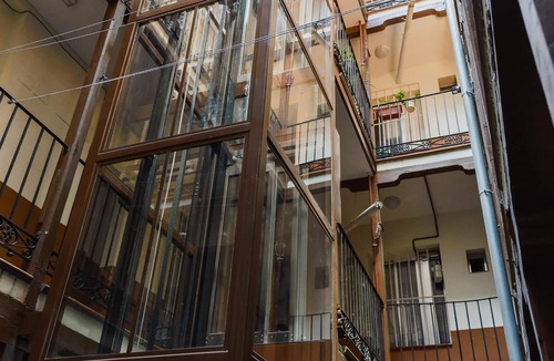 Embajadores Apartment | Reina Sofía - Lovely Penthouse