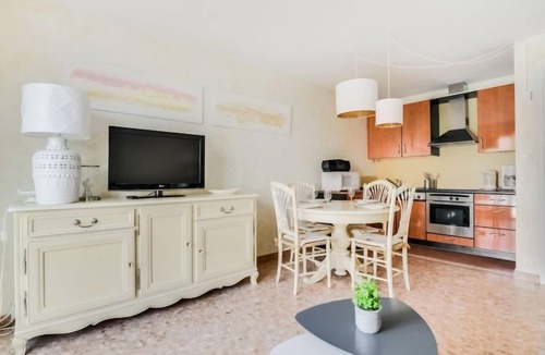 Pointe Croisette Apartment | Reine Astrid by Interhome