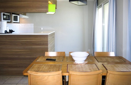 Saint-Malo Apartment | Reine Marine - T3 Balcon Lat. Mer by Interhome