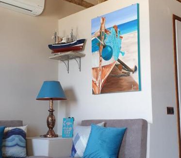 Stavros House | Reithron House