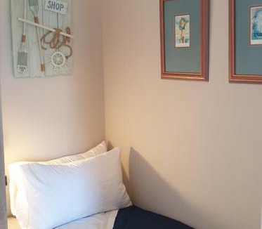 Stavros House | Reithron House