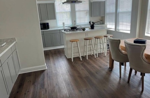 Ruston House | Rejuvenate Unit Bn4 bd/2 ba near LA TECH, GSU, ULM universities & sport complex