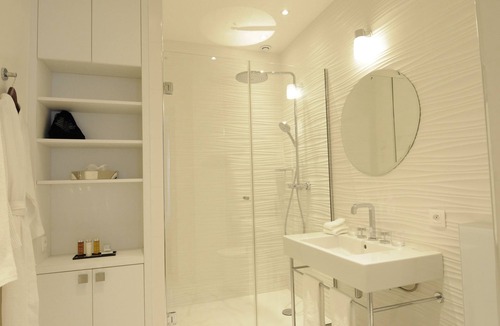 Grenelle Bed & Breakfast | Relais 12bis B&B