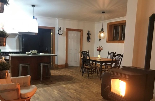 Montmagny Apartment | Relais chez rosa logement entier et privé