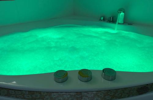 Grenelle Apartment | Relais Cocorico - Town House 4 Private Suites, AC Cinema Gym & Sauna