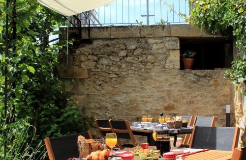 Saint-Michel-de-Montaigne Bed & Breakfast | Relais de la Renaissance