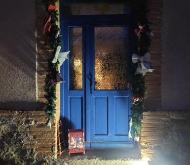 Monclar-de-Quercy Bed & Breakfast | Relais de la poste suite