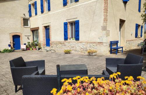 Monclar-de-Quercy Bed & Breakfast | Relais de la poste suite