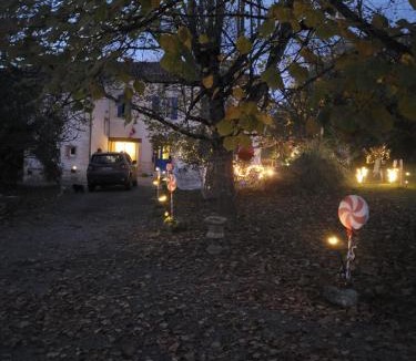Monclar-de-Quercy Bed & Breakfast | Relais de la poste ch Rose
