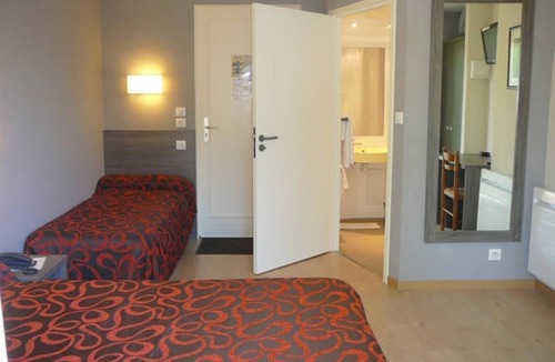 Parnac Hotel | Relais des Cinq Routes