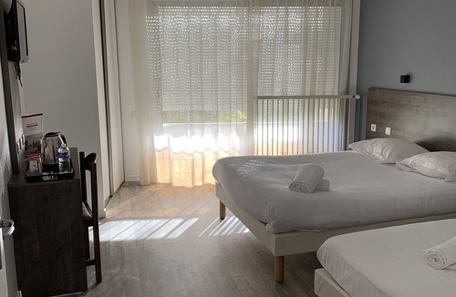 Parthenay Hotel | Relais des Lilas