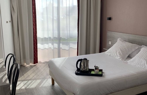 Parthenay Hotel | Relais des Lilas