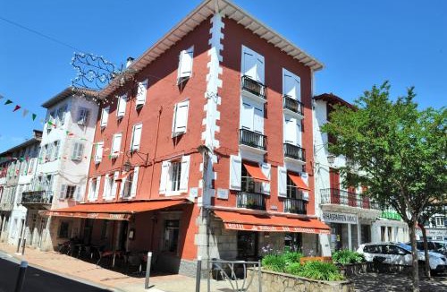 Hasparren Hotel | Relais Des Tilleuls