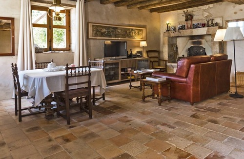 Cravant-les-Coteaux House | Relais du Château de Sonnay – 12 Guests with Pool