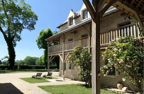 Cravant-les-Coteaux House | Relais du Château de Sonnay piscine