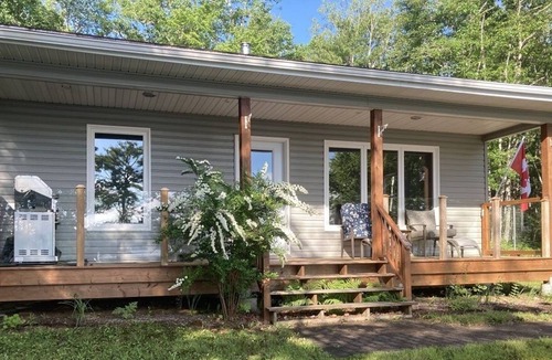 Barss Corner Cottage | Relax and enjoy the view at the Daquiri Lane Lake House