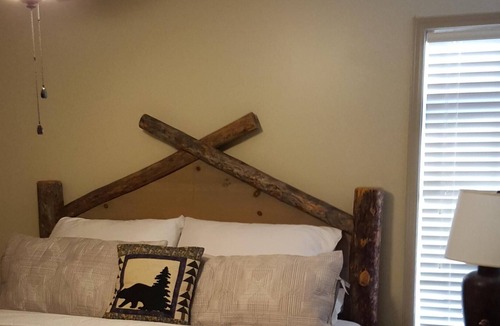 Boswell Cottage | Relax and enjoy the peace and quiet at the Triple H House.