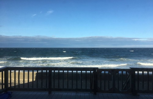 Green Harbor-Cedar Crest House | Relax and enjoy the stunning view!