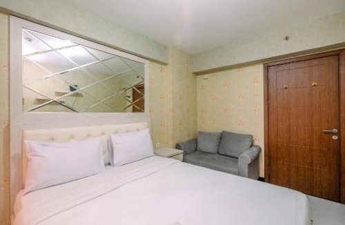 Depok Apartment | Relax and Homey Studio Room at Cinere Resort Apartment By Travelio