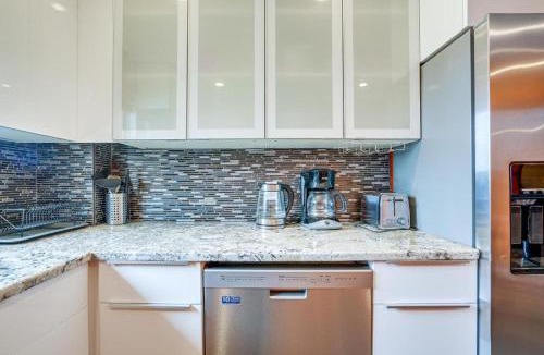 South Side Apartment | Relax and Recharge Modern 1BR Parking