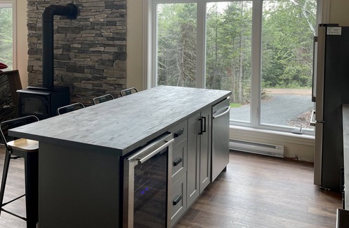 Port Blandford Cottage | Relax and Revitalize at Sprucewood Cottage
